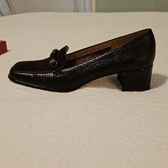Salvatore Ferragamo Confetto women's shoes size 10 AA - Picture 9 of 11